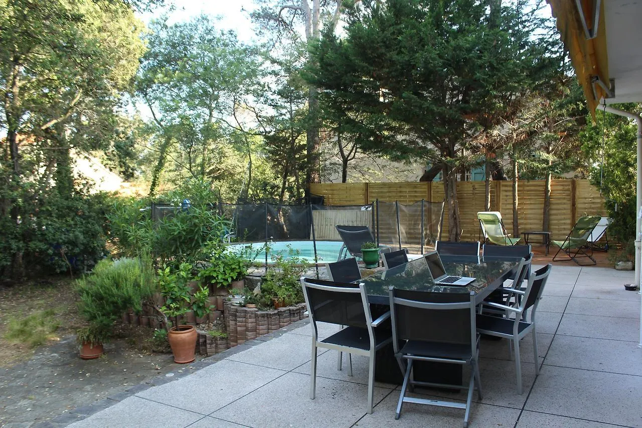 La Maison Blanche Bed & Breakfast Saint Aygulf 0*,
