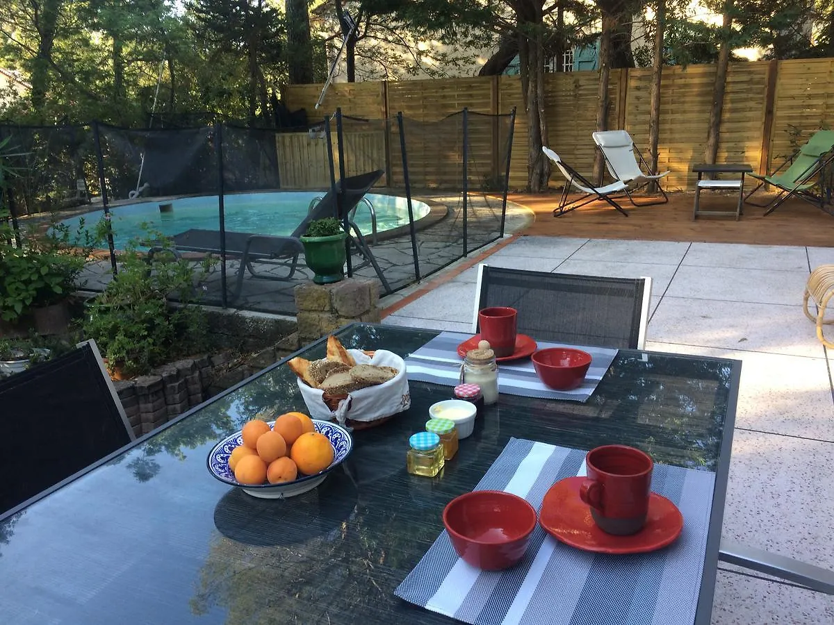 La Maison Blanche Bed & Breakfast Saint Aygulf